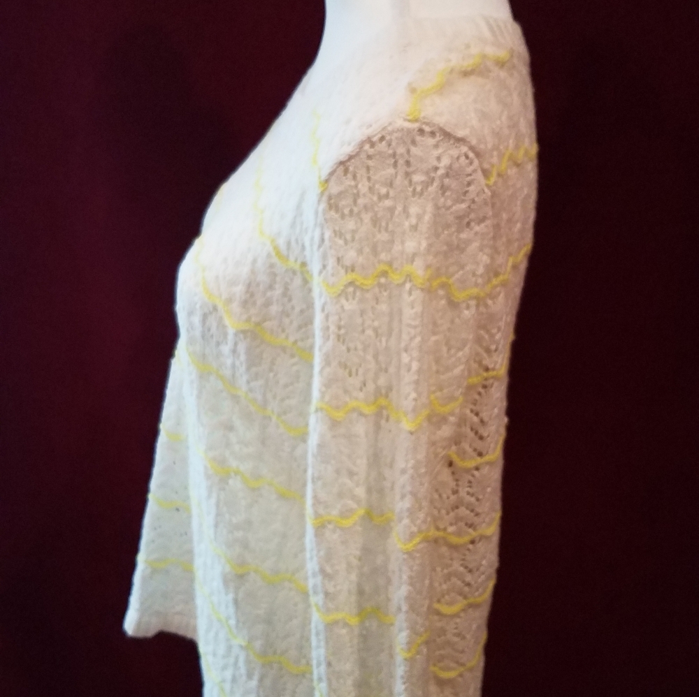 Cristopher & Banks thin sweater - Picture 3 of 8
